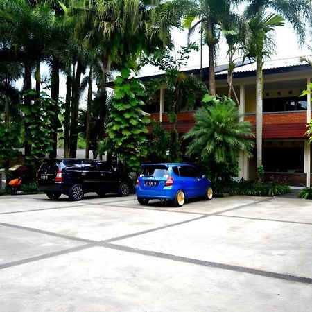 Augusta Sukabumi Hotel Dış mekan fotoğraf