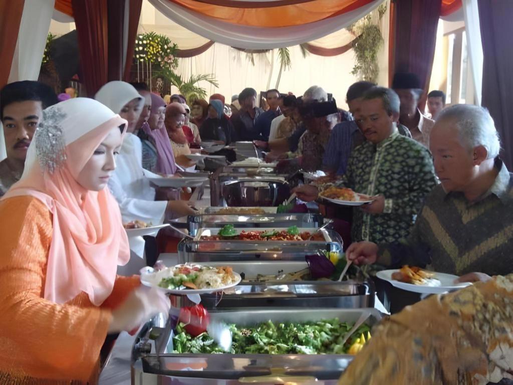 Augusta Sukabumi Hotel Dış mekan fotoğraf
