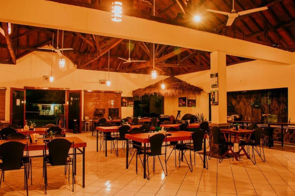 Augusta Sukabumi Hotel Dış mekan fotoğraf