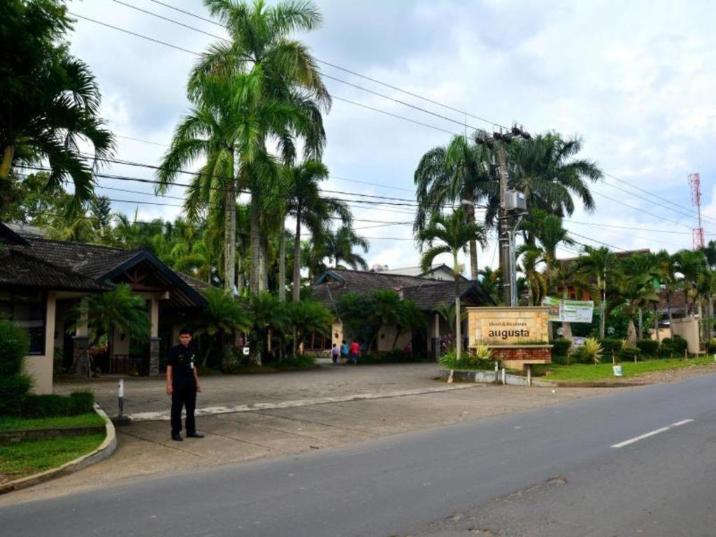 Augusta Sukabumi Hotel Dış mekan fotoğraf
