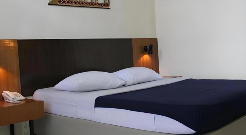 Augusta Sukabumi Hotel Dış mekan fotoğraf