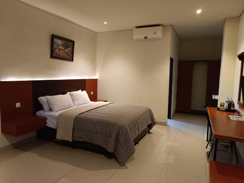 Augusta Sukabumi Hotel Dış mekan fotoğraf